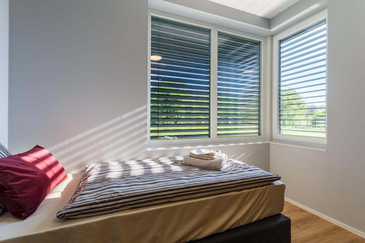Apartman Na Golfu Celadna Ngoại thất bức ảnh