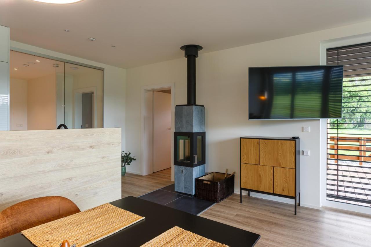 Apartman Na Golfu Celadna Ngoại thất bức ảnh